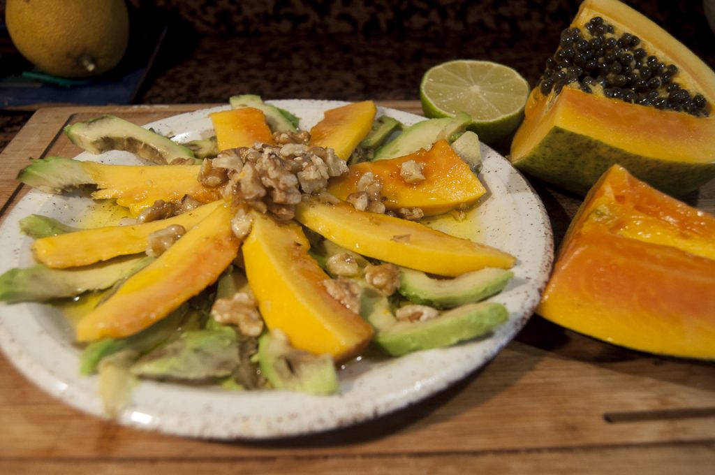 Receta de ensalada de aguacate y papaya